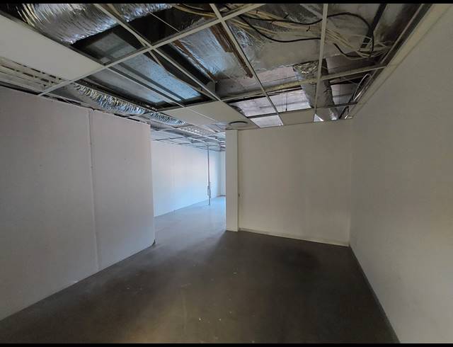 125M² OFFICE TO LET IN BEDFORDVIEW